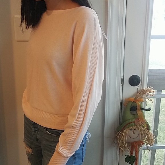 Abercrombie & Fitch Sweater - Picture 5 of 5